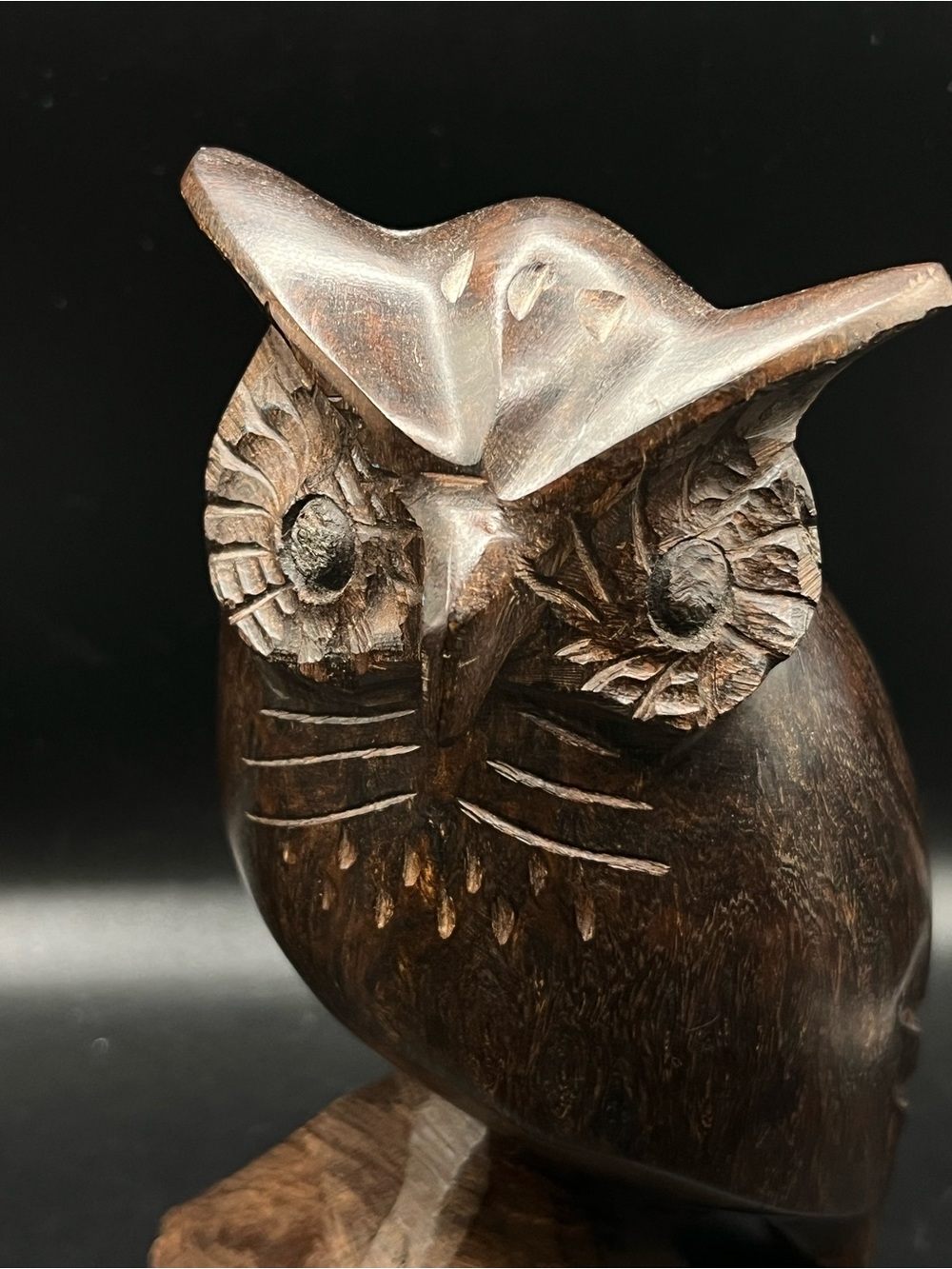 Vtg Hand-Carved Dark Brown Wooden Owl Sculpture - Home Accents